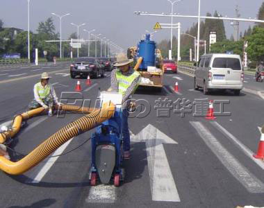 公路道路標(biāo)線清理拋丸機(jī)，馬路標(biāo)線打毛除銹清理方案—青島普華重工